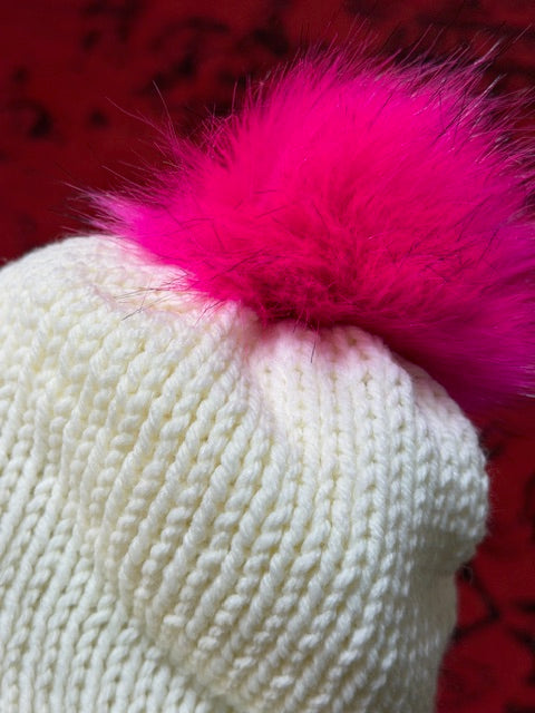 Crotchet Beanies - BODY: Cream DETACHABLE POM: Pink