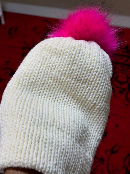 Crotchet Beanies - BODY: Cream DETACHABLE POM: Pink
